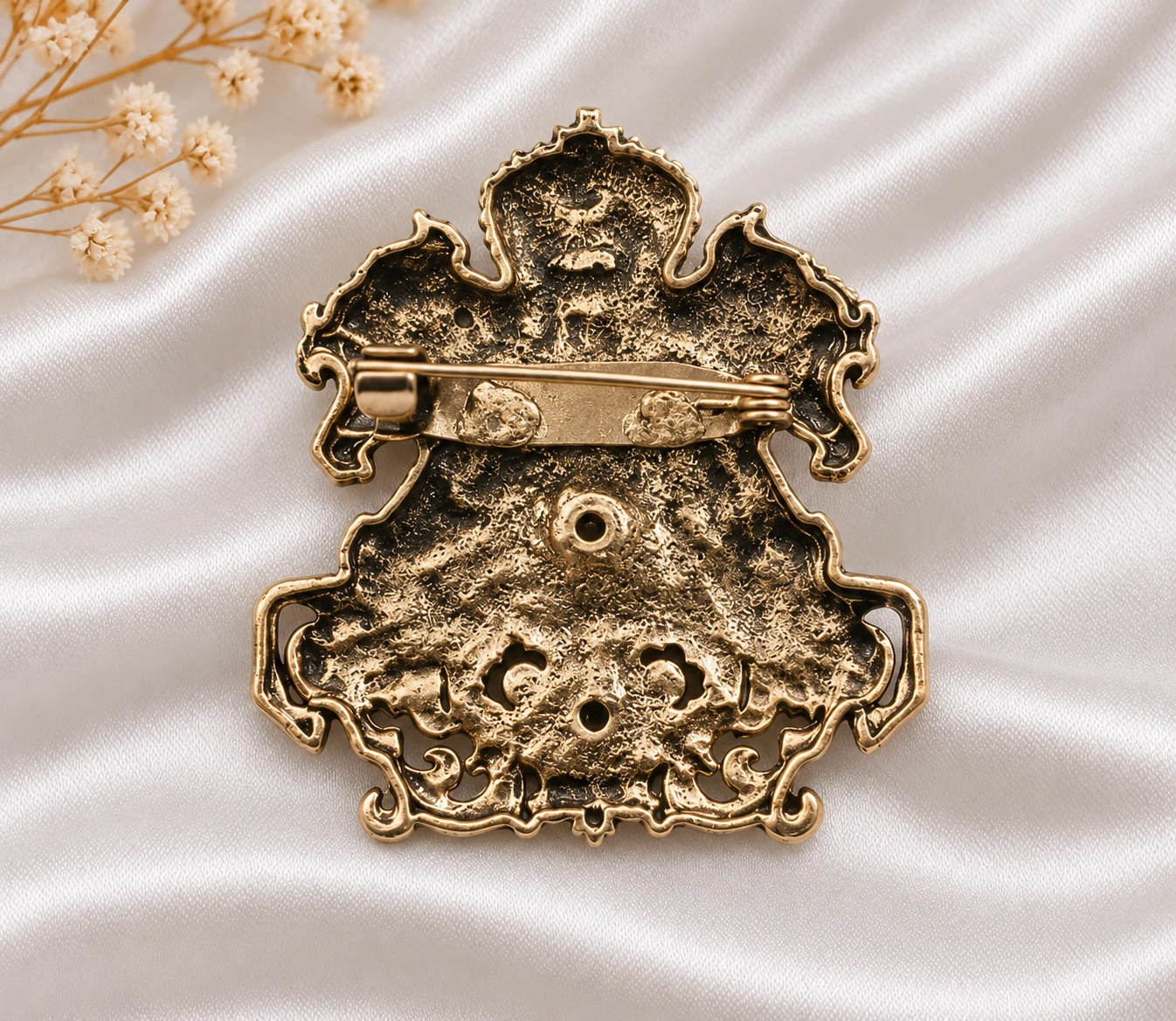 Royal Crest Designer Brooch