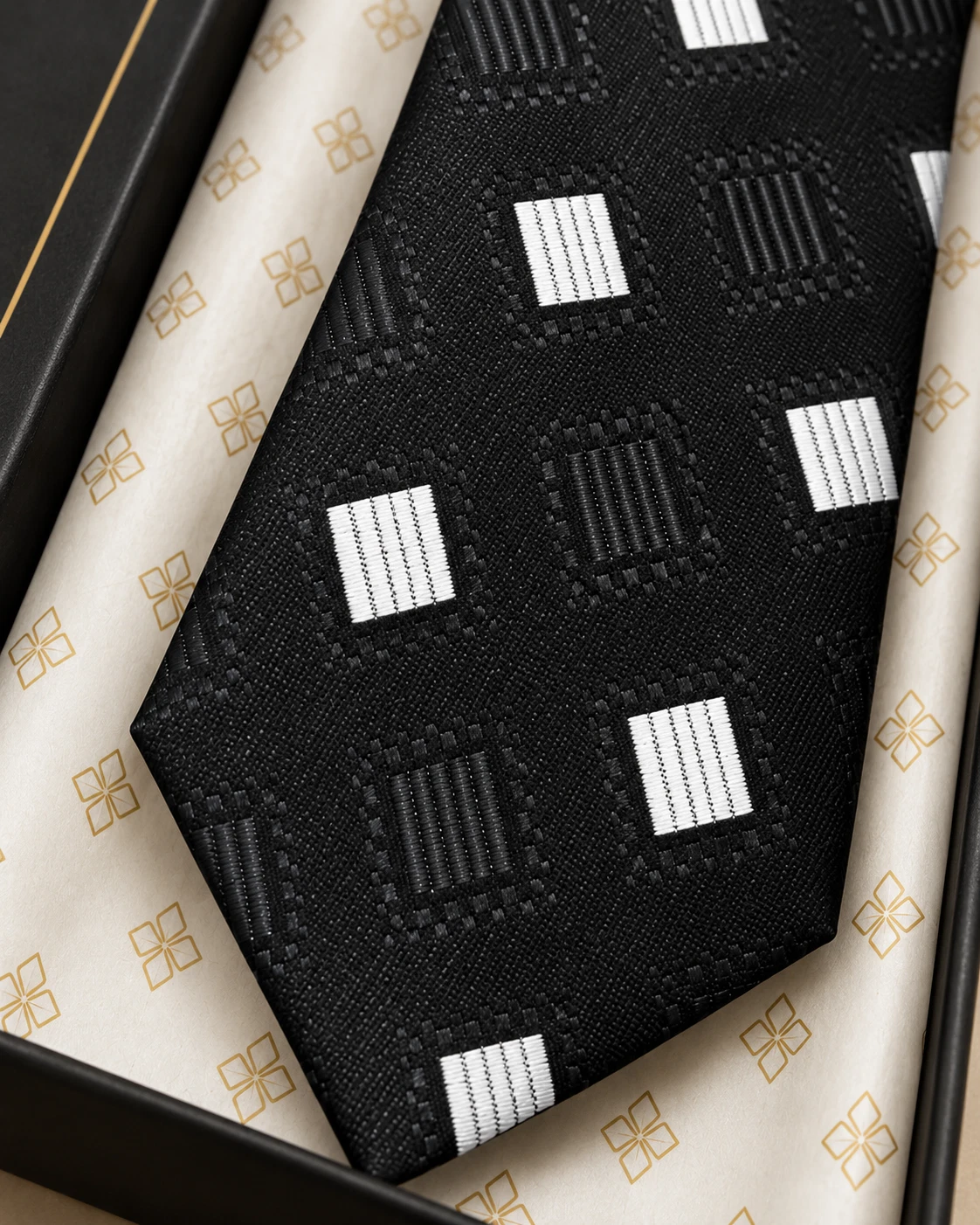 Black Silver Square Designer Tie & Pocket Square Set